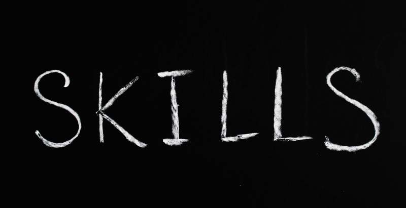 SOFT SKILLS IN AZIENDA: DALLE PAROLE AI RISULTATI SAPER COMUNICARE,CONNETTERE E CONVINCERE