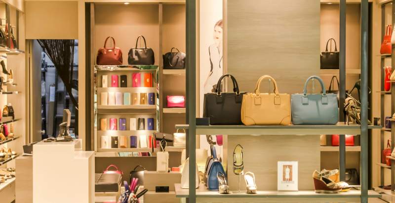 FASHION E VISUAL MANAGEMENT FULL-TIME