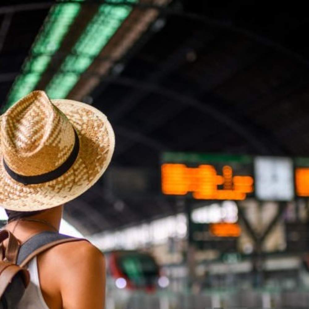 TRAVEL AND HOLIDAYS IN ENGLISH SPEAKING COUNTRIES 09.00 - 16.00